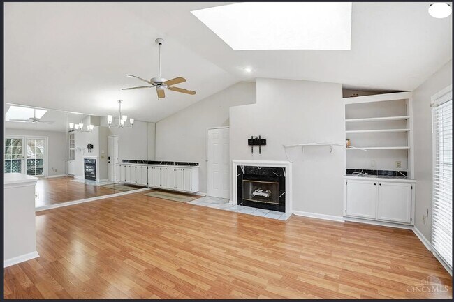 Foto del edificio - 3029 Stratford Ct