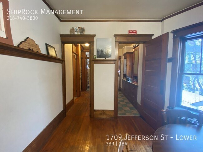 Building Photo - 1709 Jefferson St