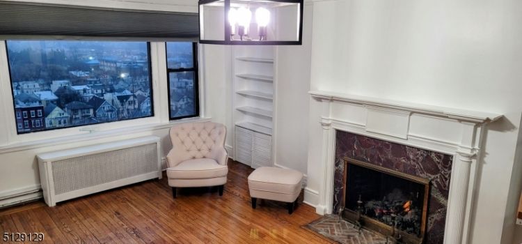 Primary Photo - 375 Mt Prospect Ave