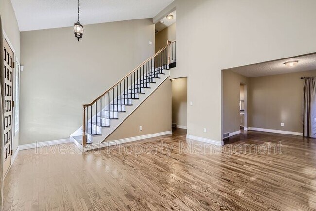 Building Photo - 7209 S Mount Holy Cross