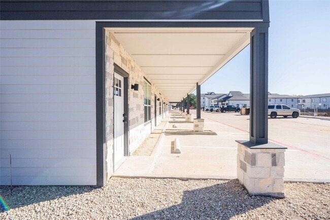 Building Photo - 2101 Reinke Rd