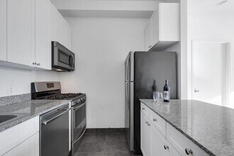 Building Photo - 45 William St Building Photo - 45 William St