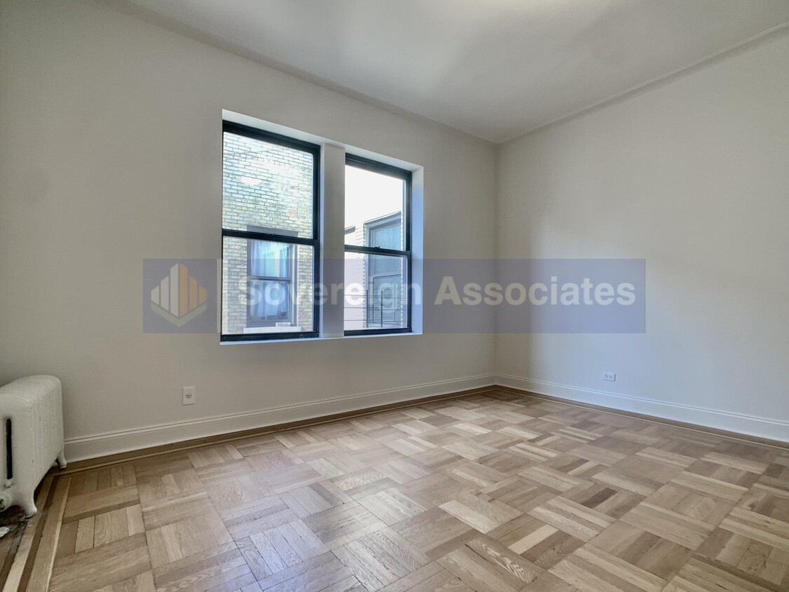 Foto principal - 652 W 163rd St