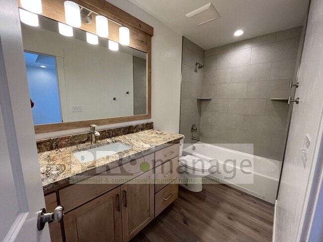 Building Photo - Brand New 3 Bed / 2 Bath Townhouse with 2-...