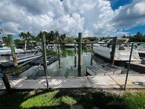 Building Photo - 2045 Calais Dr