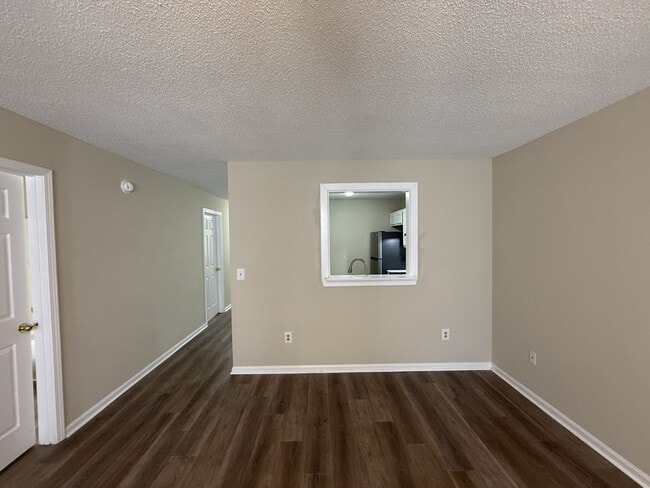 Building Photo - 1081 Micha Way