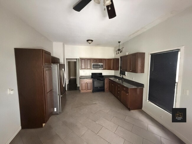 Photo - 335 S Shawnee Terrace (Louisville, KY) House