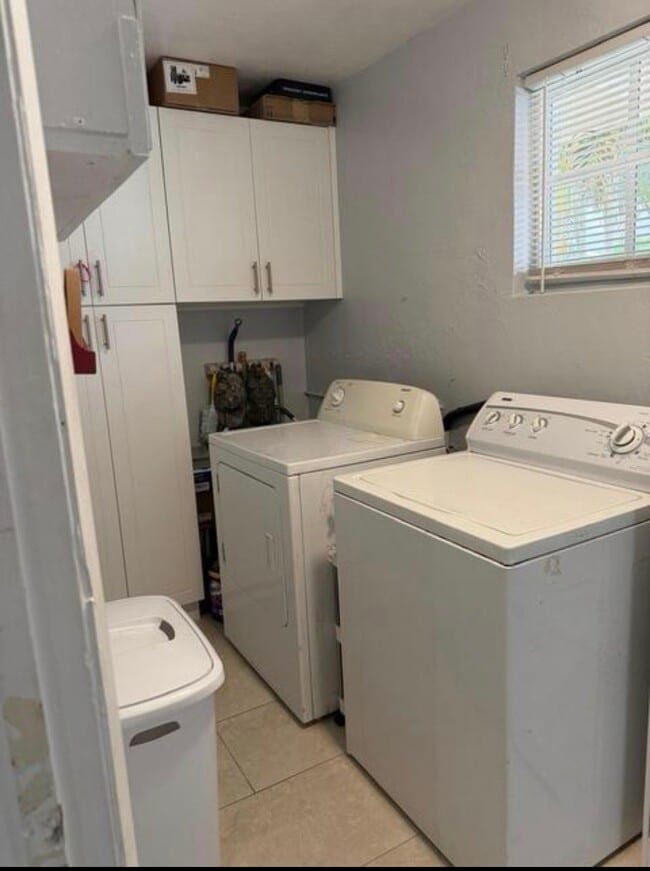 Building Photo - 1836 Baythorne Rd