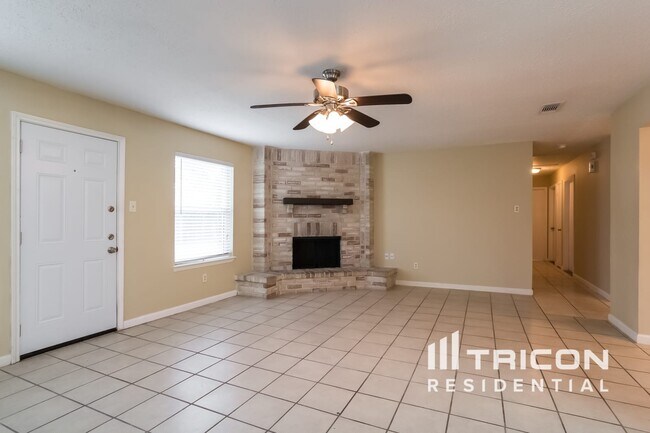 Foto del edificio - 10111 Enchanted Stone Dr