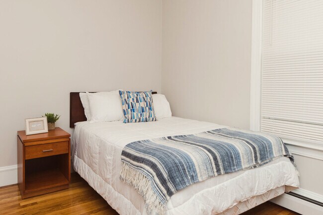 Foto del edificio - 25.5 Gore Street Apt