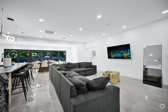 Building Photo - 112 NW 53rd St