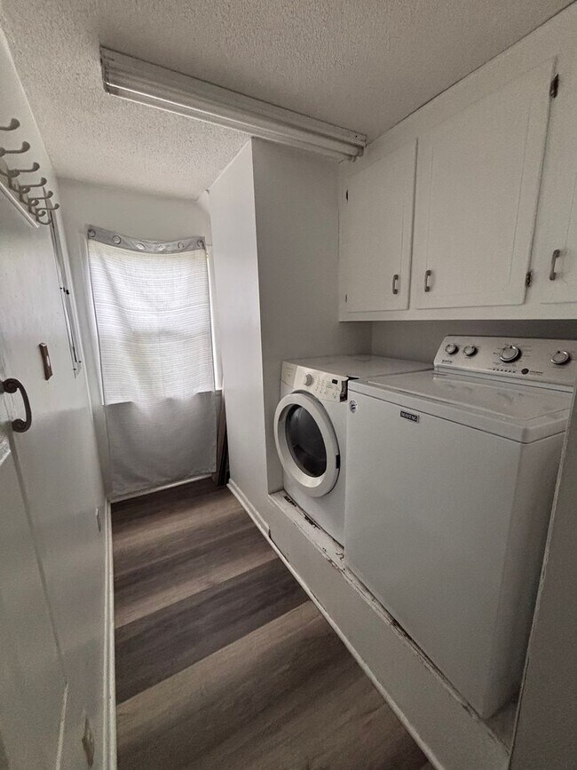 Foto del edificio - 4 BR house Smart Rd area