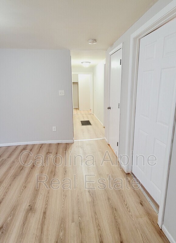 Foto del edificio - 9235 Kendall Dr