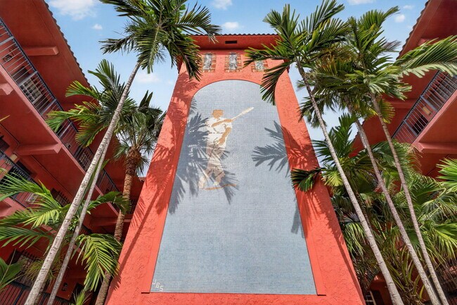 Foto del edificio - 660 Tennis Club Dr