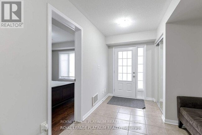 Building Photo - 12 Ganton Heights