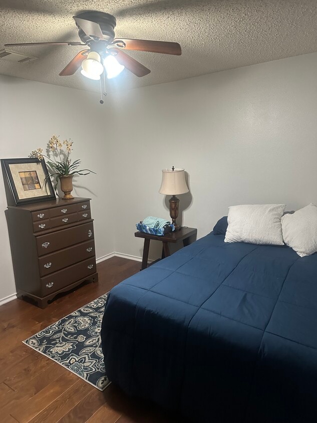 Foto del edificio - 6434 Maverick Oak Dr