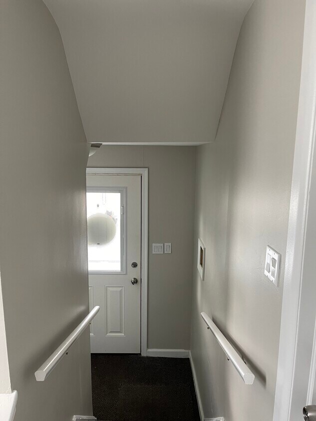 Foto principal - 33 Montfort Dr