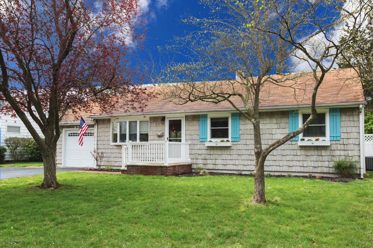 Foto principal - 119 Meadowbrook Rd