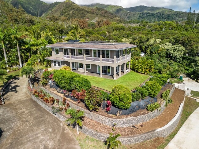 Building Photo - Upper Class Elegance in this 4 bed/3bath Home in Wailuku Country Estates- Unfurnished-Ocean Views...