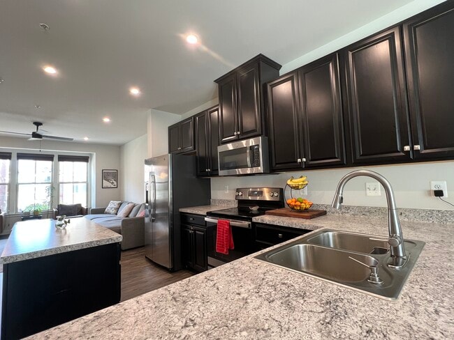 Foto del edificio - 214 S Newkirk St