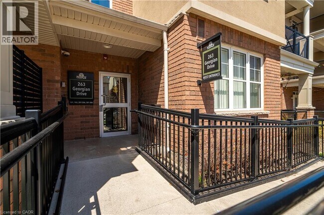 Building Photo - 263 Georgian Dr