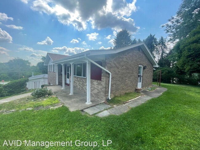 Building Photo - 3 br, 1.5 bath House - 103 Rodger Place