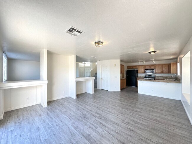 Building Photo - Aspen Two