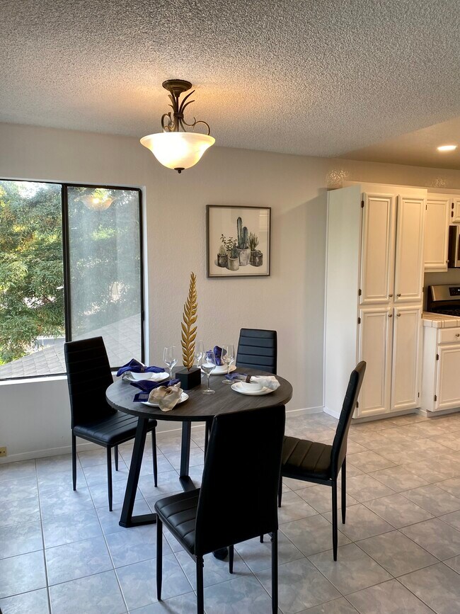 Building Photo - 3518 Pepperwood Ter