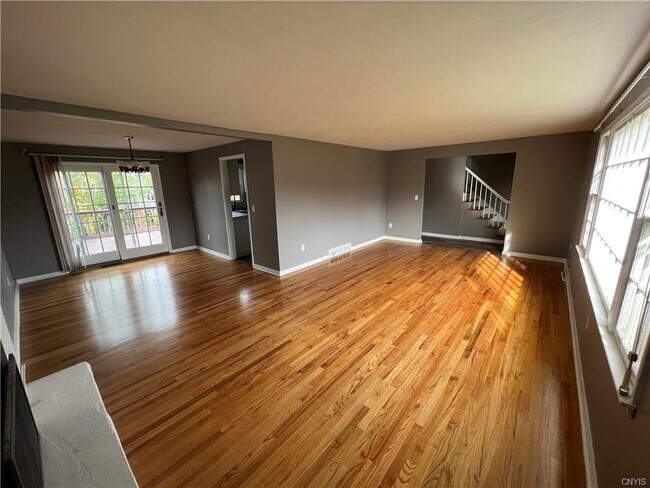Foto del edificio - 417 Blueberry Ln