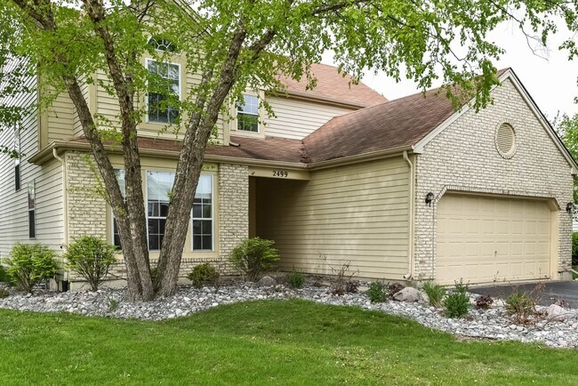 Building Photo - 2499 Deerfield Dr