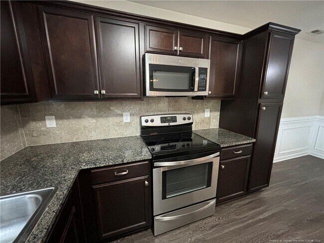 Foto del edificio - 2522 Gardner Park Dr