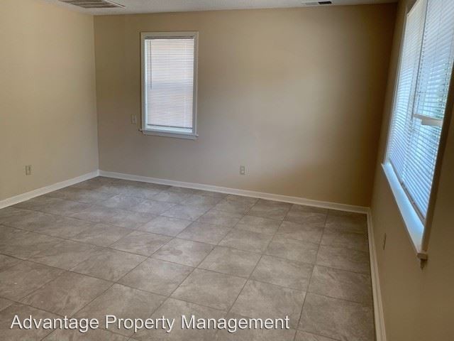 Building Photo - 4 br, 2 bath House - 3571 Daggett Rd.