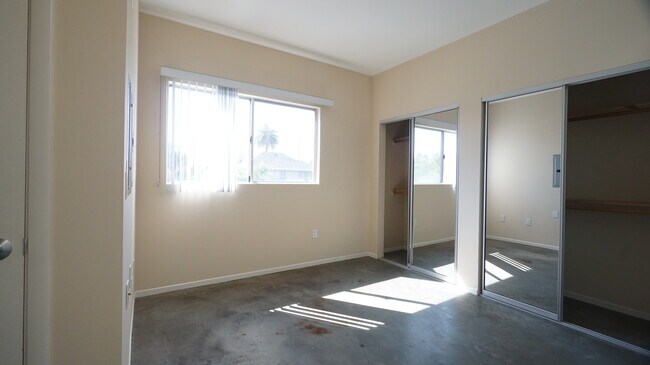 Foto del edificio - 922 W 23rd St