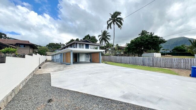 Building Photo - 45-180-180 Kaneohe Bay Dr