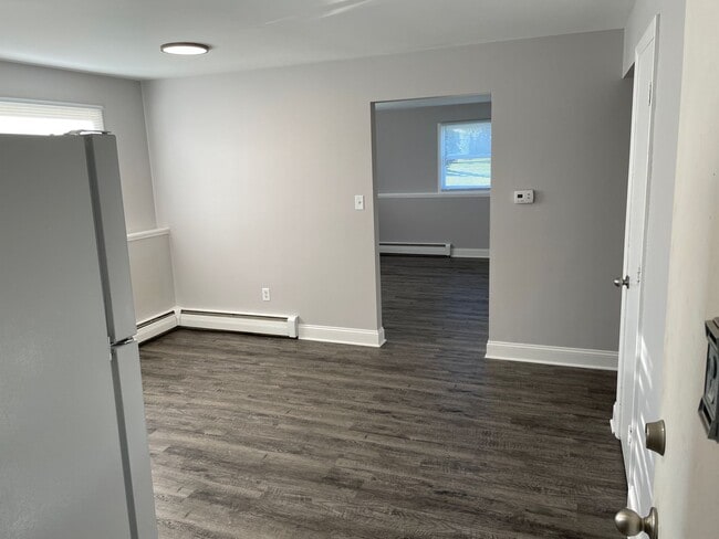 Foto del edificio - Charming 1 Bed / 1 Bath Ground Floor Unit in the Heart of Allendale