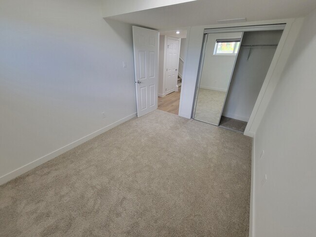 Photo du bâtiment - 8887 Carson Way SW
