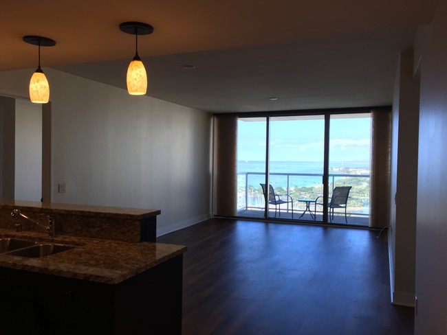 Living Room - 1551 Ala Wai Blvd