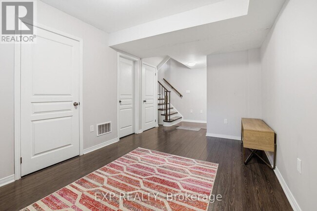 Building Photo - 83 Magpie Way