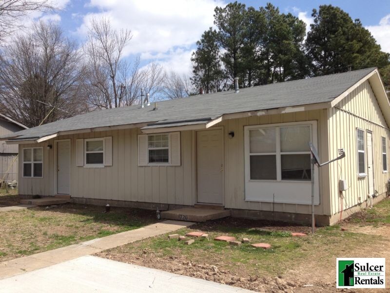 Primary Photo - 217 Olympic Dr