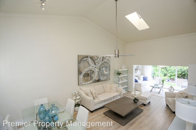 Foto del edificio - 3 br, 3.5 bath House - 4728 Via Carmen