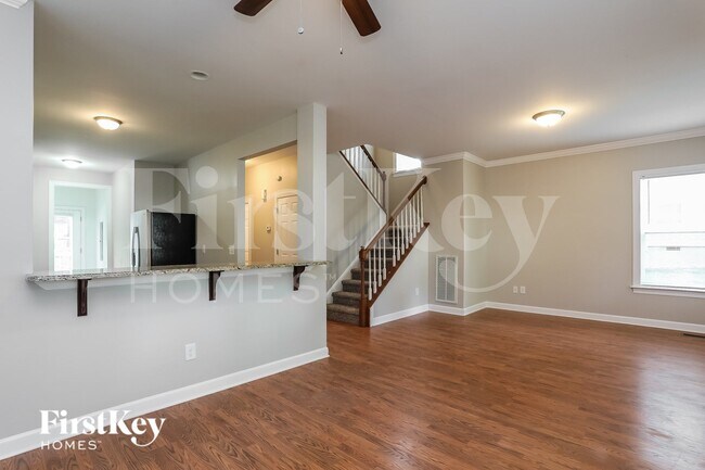 Foto del edificio - 5121 Lundy Dr