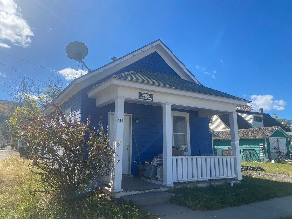 Primary Photo - Updated house in Anaconda