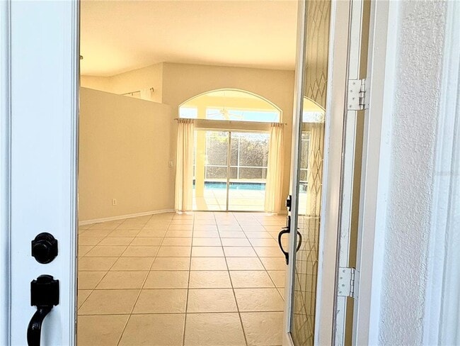 Building Photo - 731 Waterside Ct