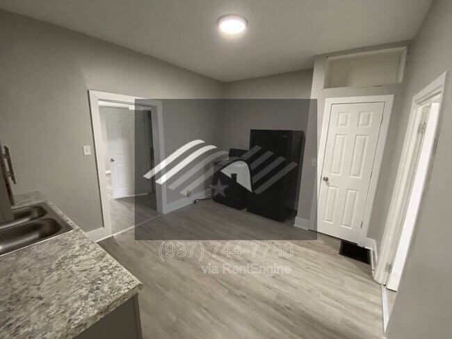 Foto del edificio - 4702 Bryant Ave