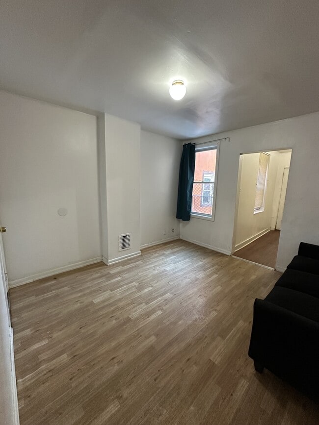 Building Photo - 2534 N Water St