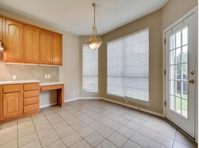 Foto del edificio - 1803 Fall Creek Dr