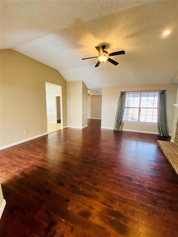 Foto del edificio - 4402 Santa Cruz Ln