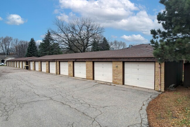 Foto del edificio - Pfau Reed Apartments