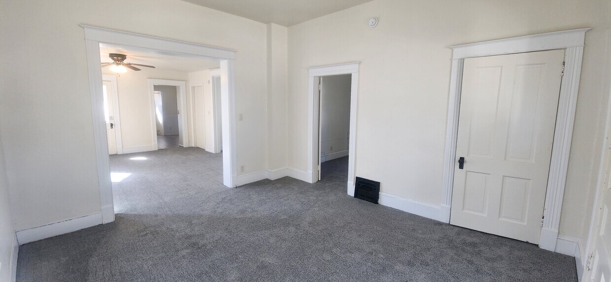 Foto principal - 1615 South St