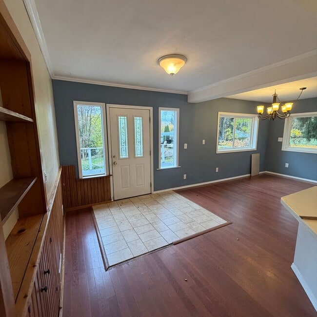 Entrance - 10002 N Whitworth Dr